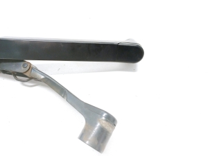NISSAN Leaf II (2017–2026) Windshield wiper arm - 2
