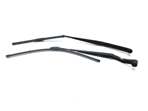 NISSAN Leaf II (2017–2026) Windshield wiper arm - 3