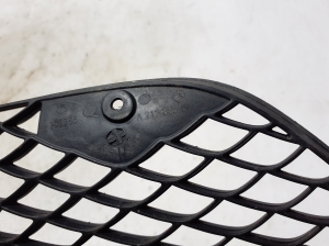 Mercedes Benz E-Class W212 (2009–2015) Front bumper lower grille A2128850623 - 3