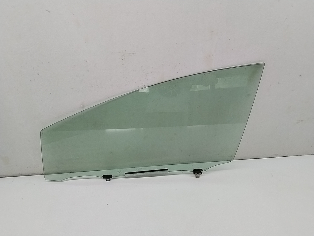 TOYOTA Prius W30/35 (2009–2015) Esiukse klaas 6810247072 TOYOTA Prius W30/35 (2009–2015) Esiukse klaas 6810247072