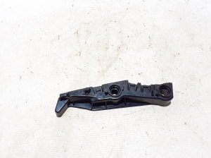 Front bumper bracket - 4KE807284