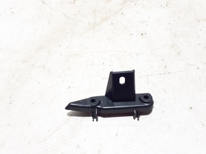 Front bumper bracket - 7422252