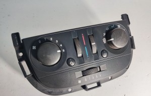 Chevrolet Uplander (2004–2008) Other dashboard part 070C10914N - 2
