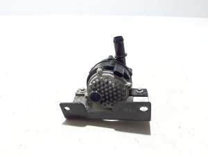 Ford Mustang Mach-E Mach-E (2020–2026) Auxiliary water pump LJ938K577BC - 2