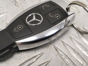 Mercedes Benz CLS-Class 218 (2011–2018) Ignition key 2011DJ1121 - 4