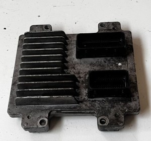 Opel Astra J (2009–2017) Engine control unit 12638807 - 3