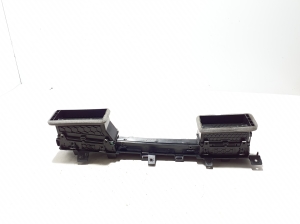 Ford Mustang Mach-E Mach-E (2020–2026) Dashboard air vent grilles LJ8B19893A - 5