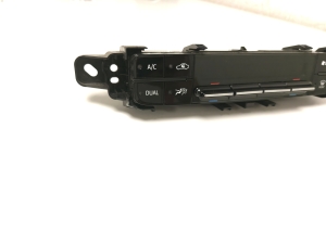 TOYOTA Prius W50 (2015–2020) Heater control panel 5590047231 - 6
