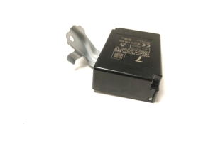 TOYOTA Yaris (2011–2020) Tire pressure control module 897600D070 - 4
