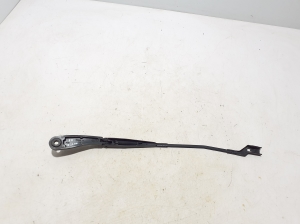 Ford Mustang Mach-E Mach-E (2020–2026) Windshield wiper arm LJ8B17527AA - 3