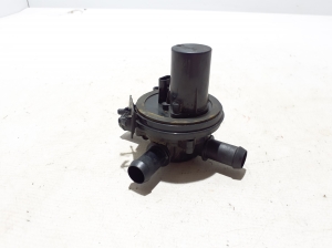 Pompe à eau auxiliaire - LU5A8C508AE