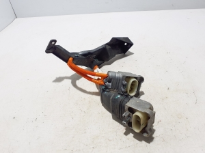 Ford Mustang Mach-E Mach-E (2020–2026) Muu juhe LJ9814B322BB - 3