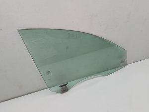 Mercedes Benz CLA-Class W117 (2013–2019) Esiukse klaas A1177250210 - 2