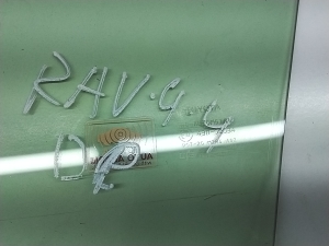 TOYOTA RAV 4 A4 (2012–2018) Priekšējo durvju stikls 6810142190 - 2