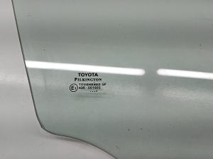 TOYOTA Avensis T27 (2008–2019) Esiukse klaas 6810105050 - 4