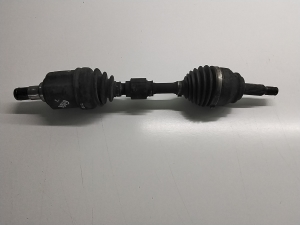 Arbre de transmission avant et ses composants - 3817A104