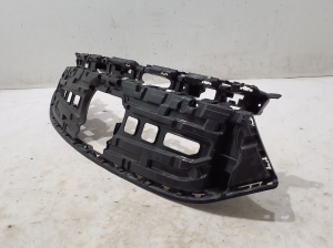 Mercedes Benz EQA H243 (2021–2026) Iluvõre kinnitus A2438885900 - 3