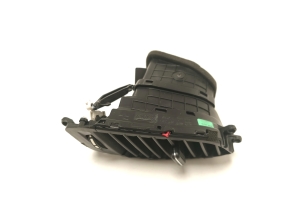 Hyundai i30 (2011–2017) Dashboard air vent grilles 97420A6000 - 5