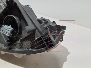 Ford Mustang Mach-E Mach-E (2020–2026) Esituli LJ8B13E015EE - 6