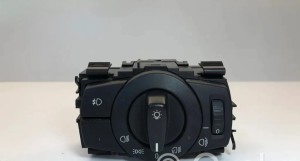 Headlight switch - 693279303
