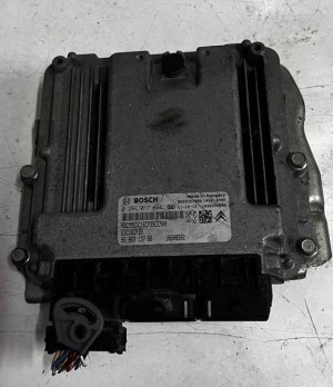 Citroen C-Crosser (2007–2013) Motorsteuergerät 9663757980 - 3