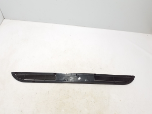 Ford Mustang Mach-E Mach-E (2020–2026) Muu osa kapoti all LJ8B457A10CAW - 4