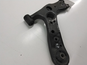 TOYOTA Prius W30/35 (2009–2015) Eesmine õõtshoob 4806947050 - 2