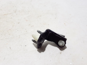   Rear side door upper hinge  - H6BBA26800AB 