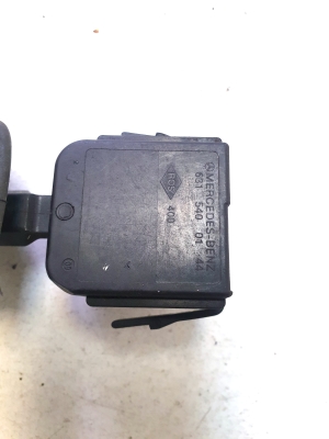 Mercedes Benz 100 631 (1981–1996) Windshield wiper switch - 2