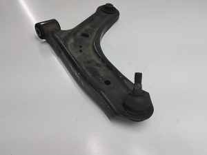 Suzuki Vitara LY (2014–2026) Querlenker vorne 4520261M00 - 2