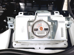NISSAN Leaf II (2017–2026) Dashboard 682005SH0B - 2