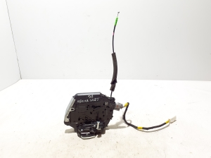 Rear side door lock - 6905078040