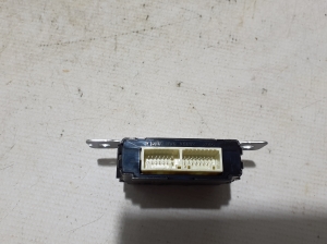LEXUS NX H20 (2021–2026) Priekšējo durvju vadības bloks 8943078060 - 2