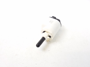 Opel Corsa F (2019–2026) Bremslichtschalter 9813503180 - 2