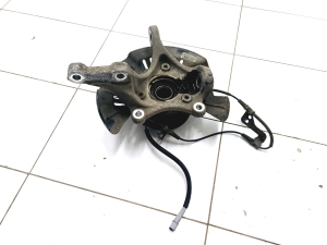 Kia Soul (2019–2026) Front wheel hub - 4