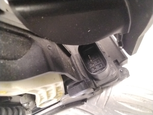 Mercedes Benz EQE X294 (2022–2026) Esiukse lukk A0997209601 - 3