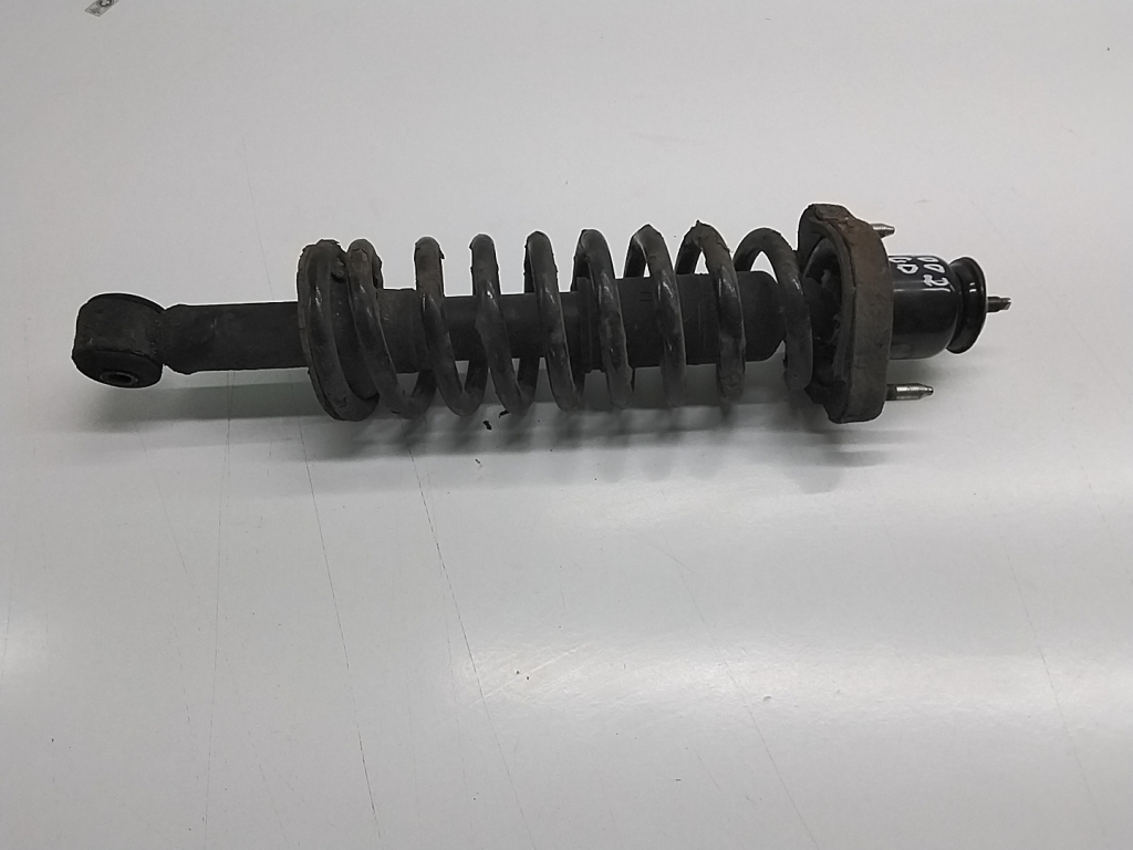 Mitsubishi Outlander (2012–2021) Aizmugurējais amortizators un tā daļas 4162A338 Mitsubishi Outlander (2012–2021) Aizmugurējais amortizators un tā daļas 4162A338