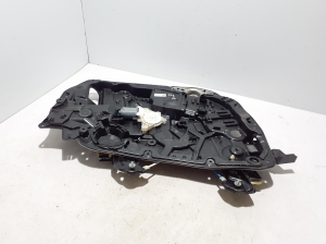Mercedes Benz EQS 297 (2021–2026) Priekšējo durvju logu pacēlājs A2977200100 - 2
