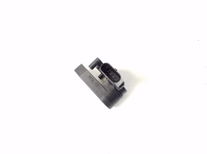 Opel Corsa F (2019–2026) Bremslichtschalter 9826272080 - 3