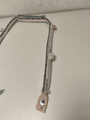 Opel Astra K (2015–2021) Katuse turvapadi 39058589 - 3