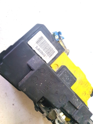 VOLVO S60 I (2000–2009) Rear side door lock - 3
