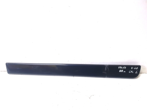 Rear side door molding - 30648377