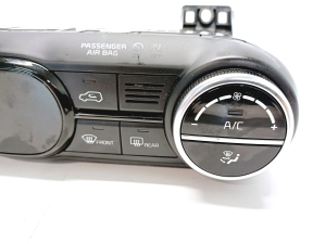 Kia Soul (2019–2026) A/C switch 97250J2110 - 4