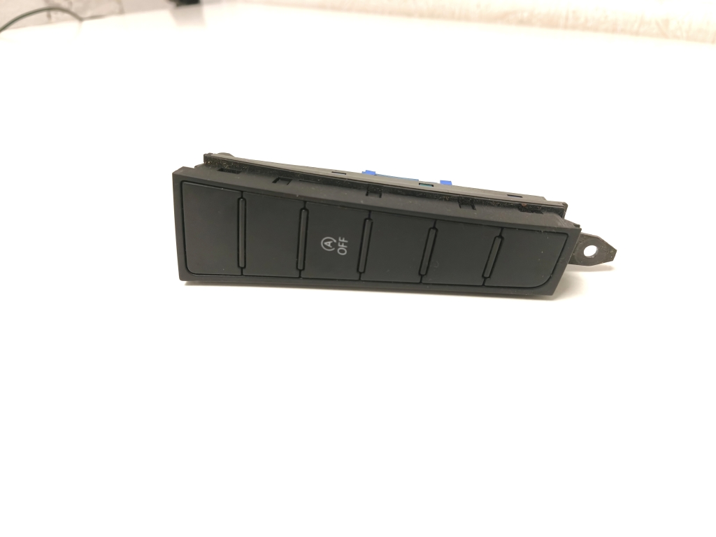 Volkswagen Passat B7 (2010–2014) Other switch 3AC927137J Volkswagen Passat B7 (2010–2014) Other switch 3AC927137J