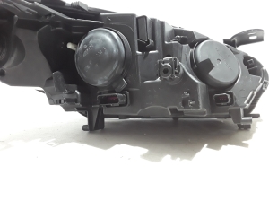 RENAULT Megane III (2008–2016) Esituli 260606227R - 4