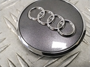 AUDI A5 (2016–2026) Nabenkappe 8W0601170 - 2