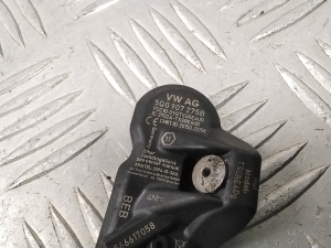 Volkswagen Touareg II (2010–2018) Reifendrucksensor 5Q0907275B - 3