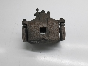Étrier de frein avant - 4605A862