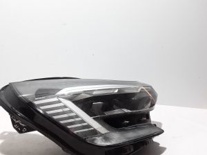 RENAULT Captur (2019–2026) Esituli 260104095R - 2