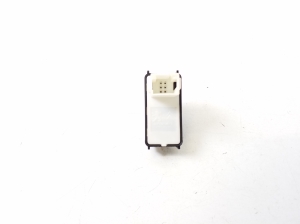 Opel Corsa F (2019–2026) Front door glass switch 98044803ZD - 2